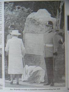 Queen Elizabeth II unveiling monolith carved by Ma
A World of Stone