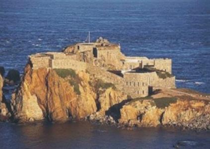Restoration of 18th Century granite fort
A World of Stone