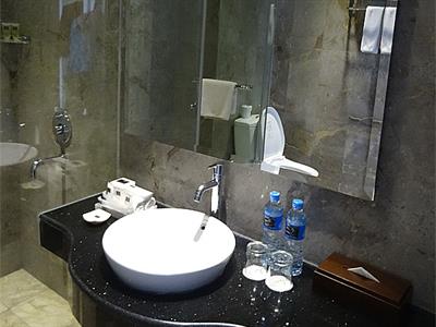 Executive Suite Bathroom
Swiss-Belhotel Lampung