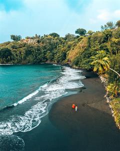 Le Tahiti by Pearl Resorts - Black sandy beach
Le Tahiti by Pearl Resorts
