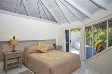 TMV - Standard Pool Villa (3 Bedroom)
Te Manava Luxury Villas and Spa