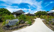 Aitutaki Village - pathway
Aitutaki Village