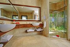 PRA - Ultimate Beachfront bathroom
Pacific Resort Aitutaki