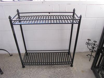 Pot plant stand: outdoor
Iron Design