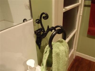 Towel ring: Forged
Iron Design