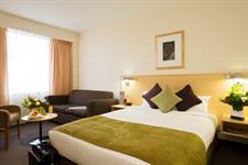 DH Palmerston North - Guest Room Queen & Sofa
Distinction Palmerston North Hotel & Conference Centre