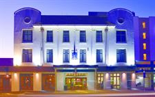DH Palmerston North - Exterior Evening
Distinction Palmerston North Hotel & Conference Centre