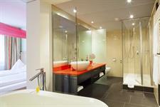 Bathroom Deluxe
Swiss-Belhotel du Parc