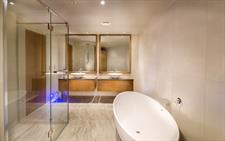 DH Dunedin Executive Suite Bathroom
Distinction Dunedin Hotel