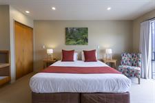DH Fox Glacier - Hotel Room RM8260
Distinction Fox Glacier Te Weheka Hotel
