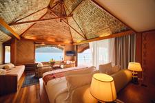 Le Taha'a by Pearl Resorts - Taha'a Premium Overwater Suite - Bedroom
Le Taha'a by Pearl Resorts