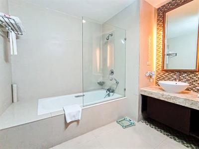 Suite Bathroom
Swiss-Belhotel Ambon