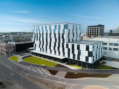 DH Invercargill Exterior Day JS26-7
Distinction Invercargill Hotel