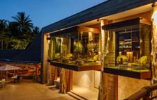 Uaina Bar wine bar casual dining - Le Bora Bora by Pearl Resorts
Le Bora Bora by Pearl Resorts