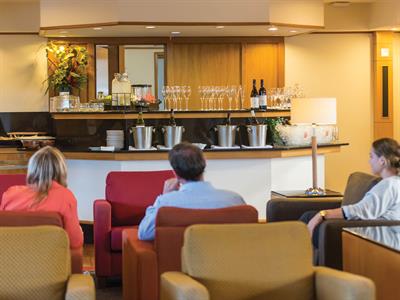 Guests in Club Lounge 1
Millennium Hotel Rotorua