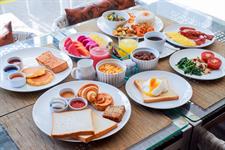 Breakfast
Swiss-Belresort Watu Jimbar