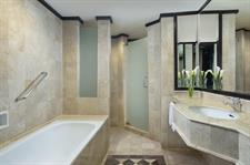 Executive Bathroom
Hotel Ciputra Semarang managed by Swiss-Belhotel International
