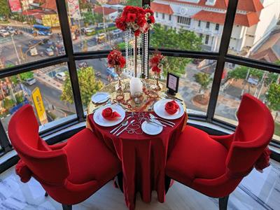 Romantic Dinner
Swiss-Belboutique Yogyakarta