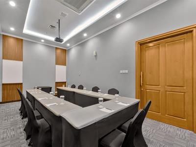 Puri Meeting Room
Hotel Ciputra Cibubur managed by Swiss-Belhotel International