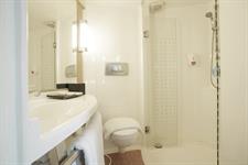 Deluxe Bathroom
Swiss-Belinn Cawang