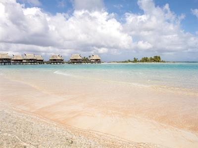 Pink sandy beach - Le Tikehau by Pearl Resorts
Le Tikehau by Pearl Resorts